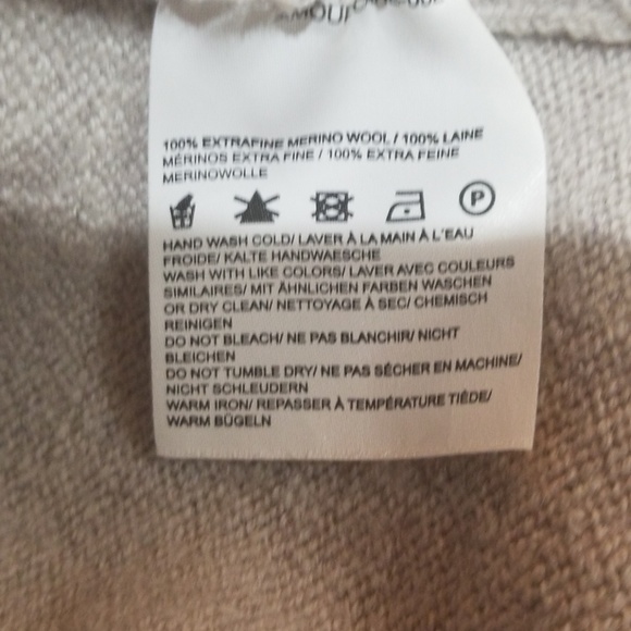 Amour Vert Fabiana Merino Wool Sweater - Picture 7 of 7